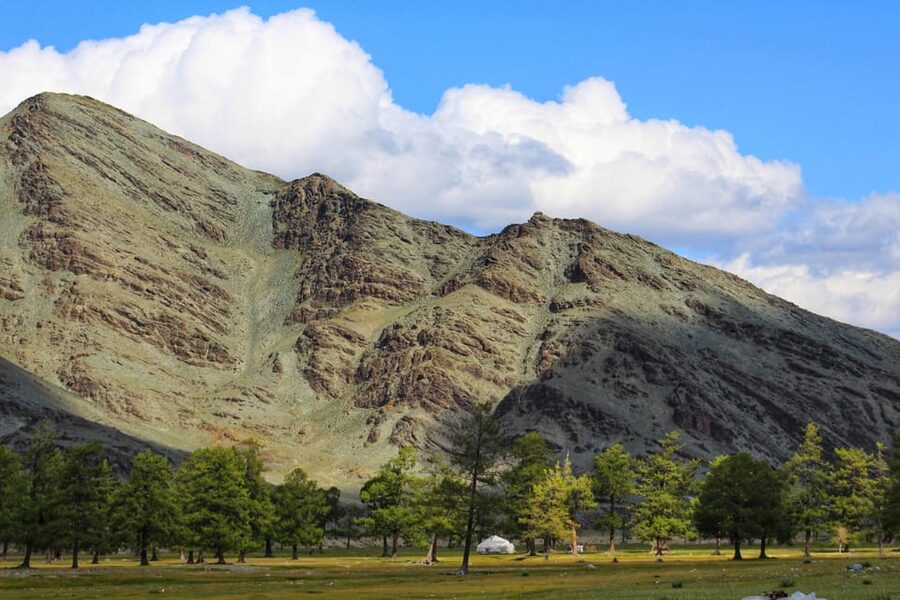 12 day Great Gobi and Central Mongolia full adventure - Day 3: Yol Valley and ice in the Gobi