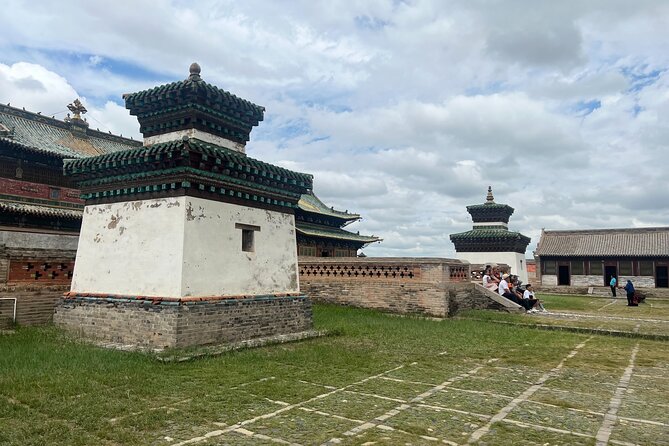 3 Days Private Tour to Karakorum, Khustai NP and Semi Gobi - Day two at Elsen Tasarkhai and the Semi-Gobi