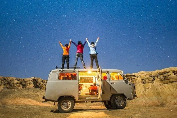 6 Days Color of Gobi Desert - Day 4: Singing Dunes and a Bactrian camel ride