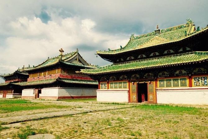 8 Days / 8 Lake area Central Mongolian horse trekking - Days 3 to 5: Three days on horseback around the Eight Lakes