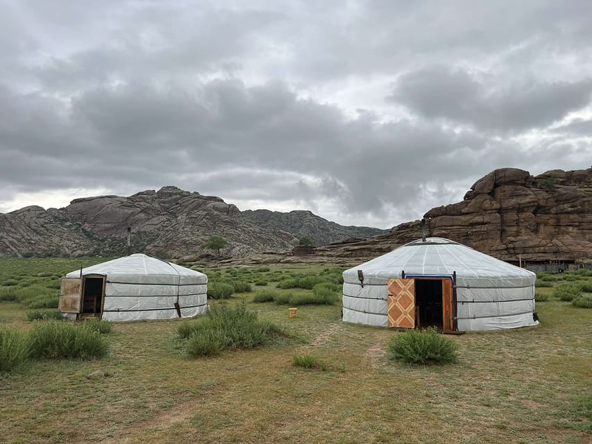 Central Mongolia Guided 3-Day Comfortable Tour - Dinner with a nomad family