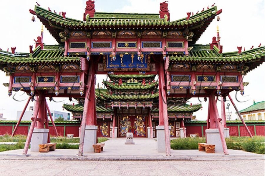 City tour all included, traditional music and dance concert - The National Museum and Mongolia’s past