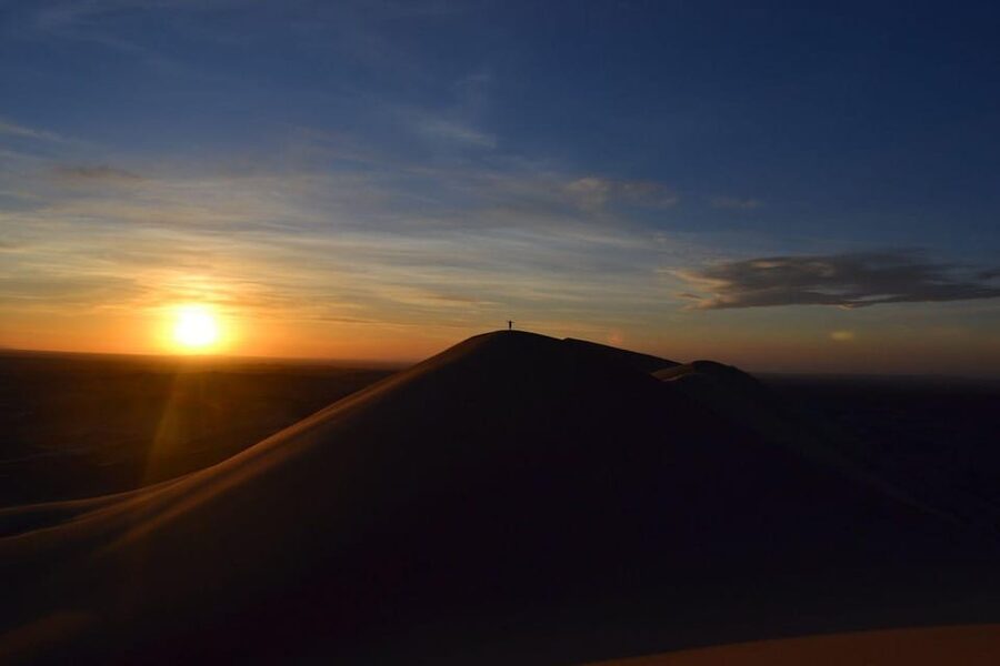Discover / 8 day Great Gobi and Central Mongolia - Day 2: The Pale Cliffs of Tsagaan Suvarga