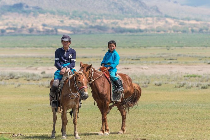 Essence of Mongolia 4 Days - Food, water, and activity equipment