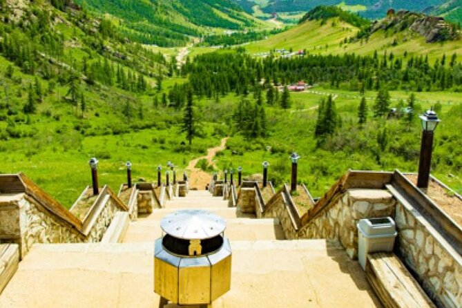 From Ulaanbaatar: Chinggis Khaan Statue and Turtle Rock Day Tour - The hike to Aryabal Meditation Temple