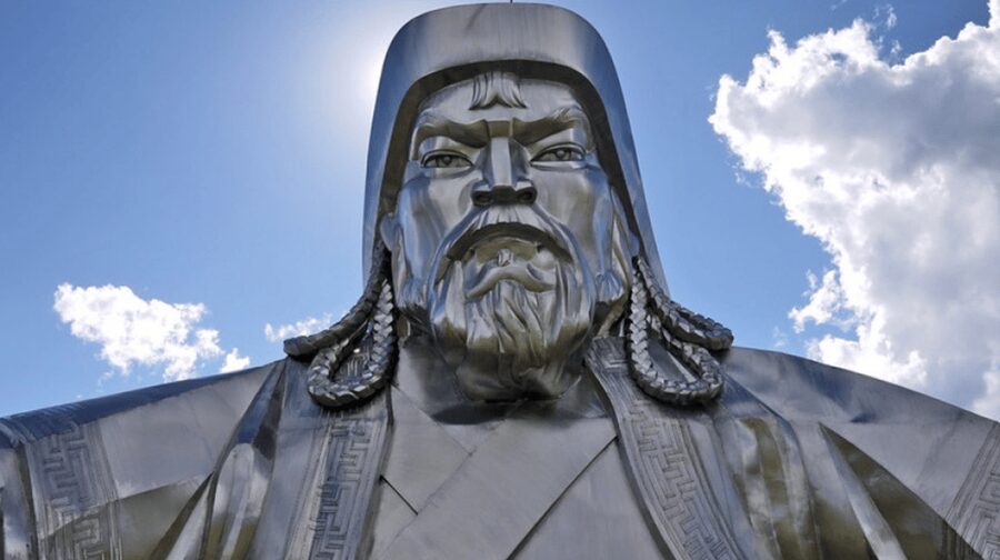 GENGHIS KHAN STATUE COMPLEX: Half Day Private Tour - Reaching the Genghis Khan Equestrian Statue