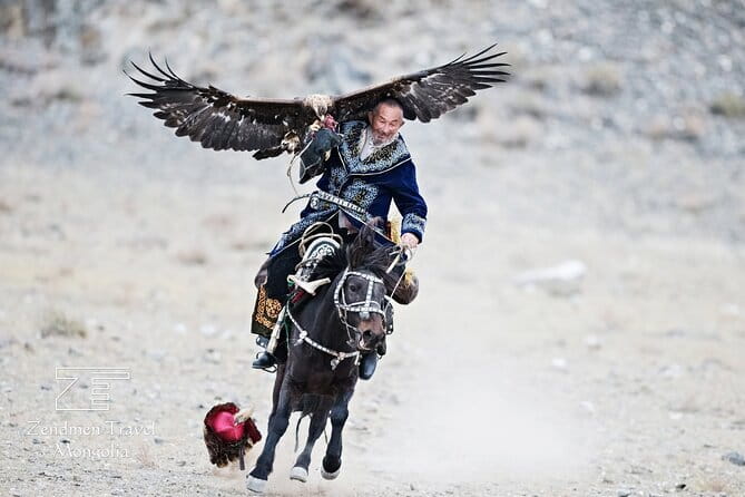 Gobi tour Mongolia 7 Days - Day 5: Camel riding at Khongor Sand Dunes