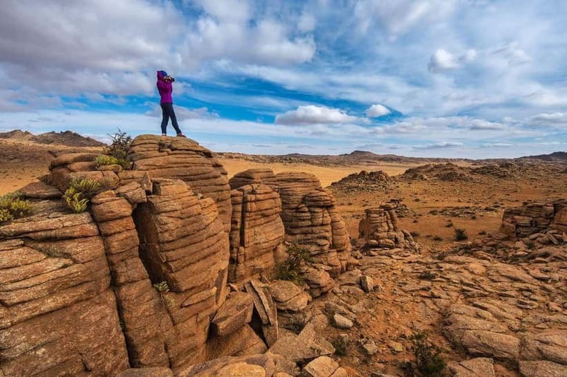 Great Gobi 7 Days Tented Tour - Day 3: Khongor Sand Dunes by camel