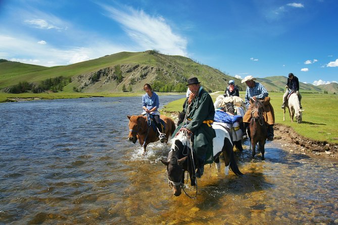 Horseback Riding Tour to Turtle Rock & Aryabal - What to wear for a Mongolian horse ride