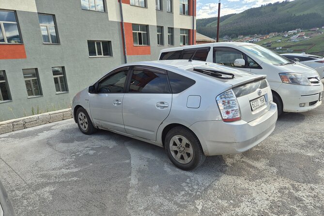 Mongolia Airport Pick up and Drop off Service - A simple arrival at Chinggis Khaan International Airport