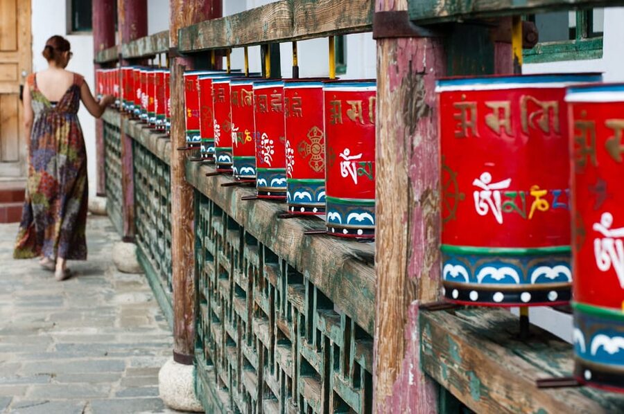 Mongolia: Genghis Khan Day Tour with Terelj National Park - The walk to Aryabal Monastery
