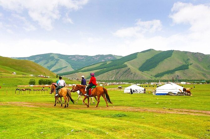 Personalized 12 Days Mongolia Family Tour with Car and Guide - Khongor Sand Dunes and Yolyn Am