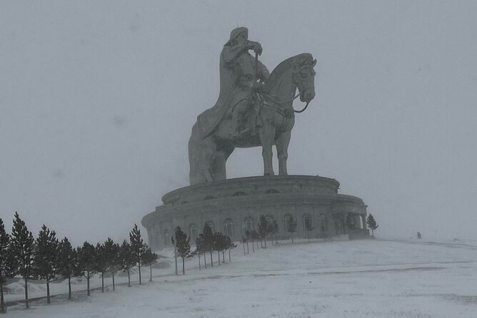 Private Jeep Tour to Chinggis Khaan Statue & Terelj N.P - When to go and what to bring