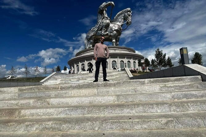 Private tour wth Olivia: Genghis Statue-Turtle Rock-Terelj-Zaisan - Who should book this seven-hour outing?