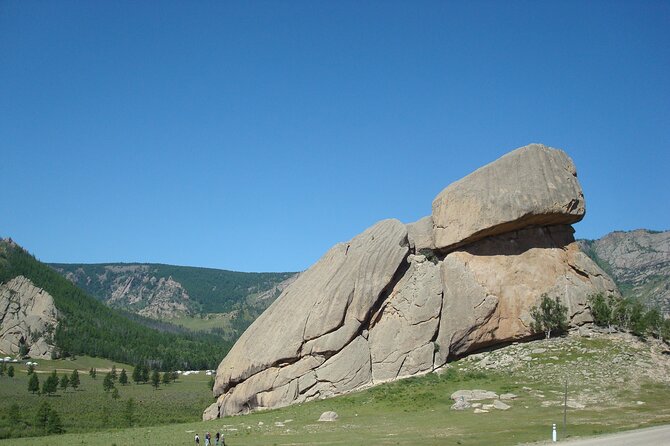 Terelj National Park & Chinggis Khan Statue Day Tour - Leaving Ulaanbaatar in a private 4x4