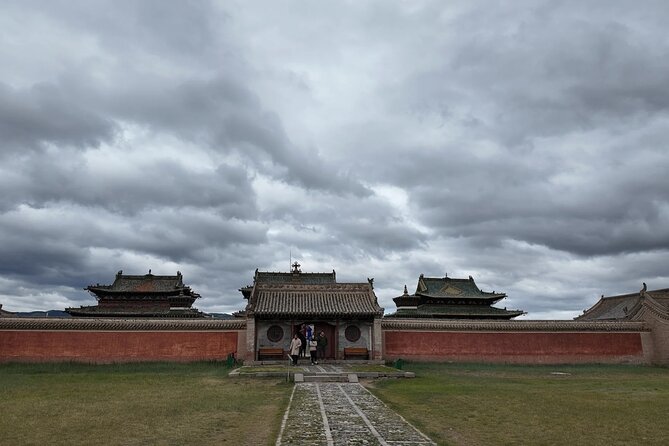 The best of Central Mongolia Guided 3 day Adventure - The scenery: steppe, mountains, rivers, and the Semi-Gobi