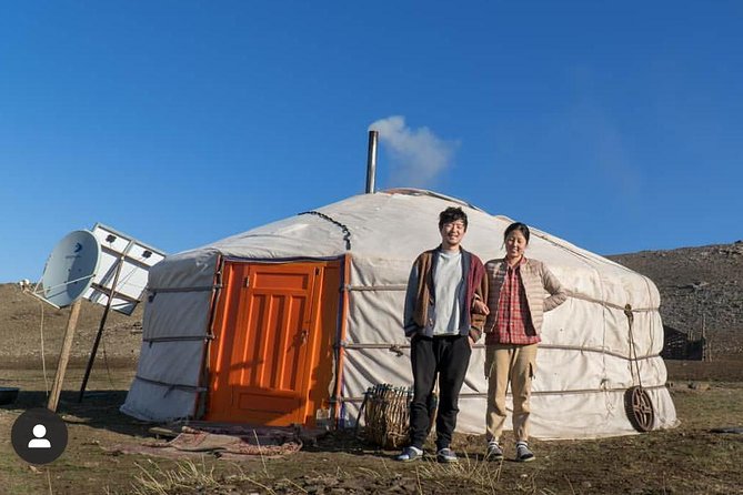 The Best of Central Mongolia Tour in 5 Days - Day three: Tsenkher Jiguur’s 86-degree springs